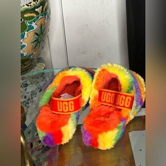 UGG Fluff Yeah slide slippers in rainbow - Picture 7 of 9